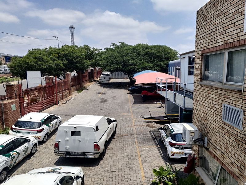 2728m2  Warehouse  - FOR SALE  (or FOR LEASE) - Photo 6