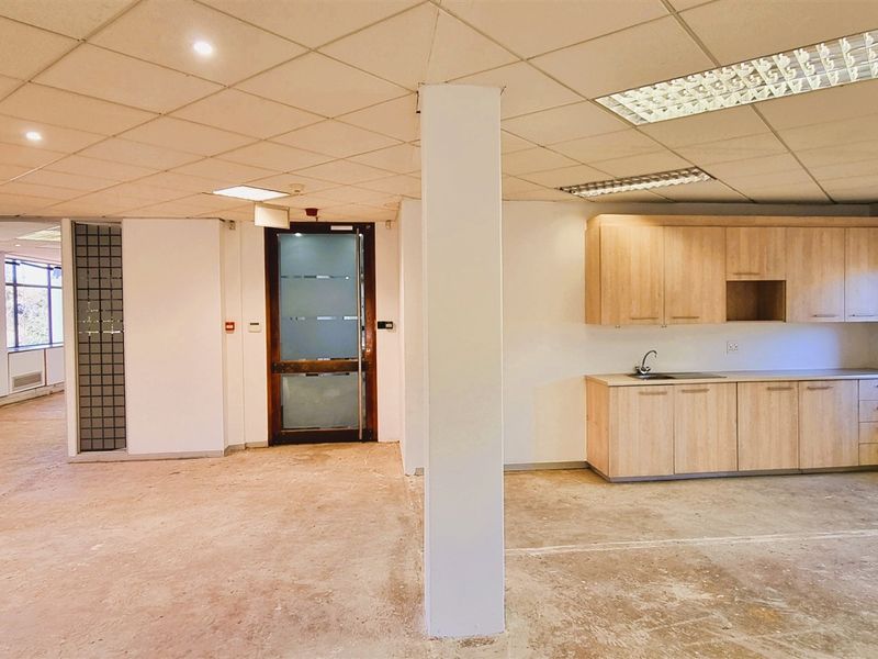 Office space to let in The Woodlands Office Park Woodmead - Photo 8
