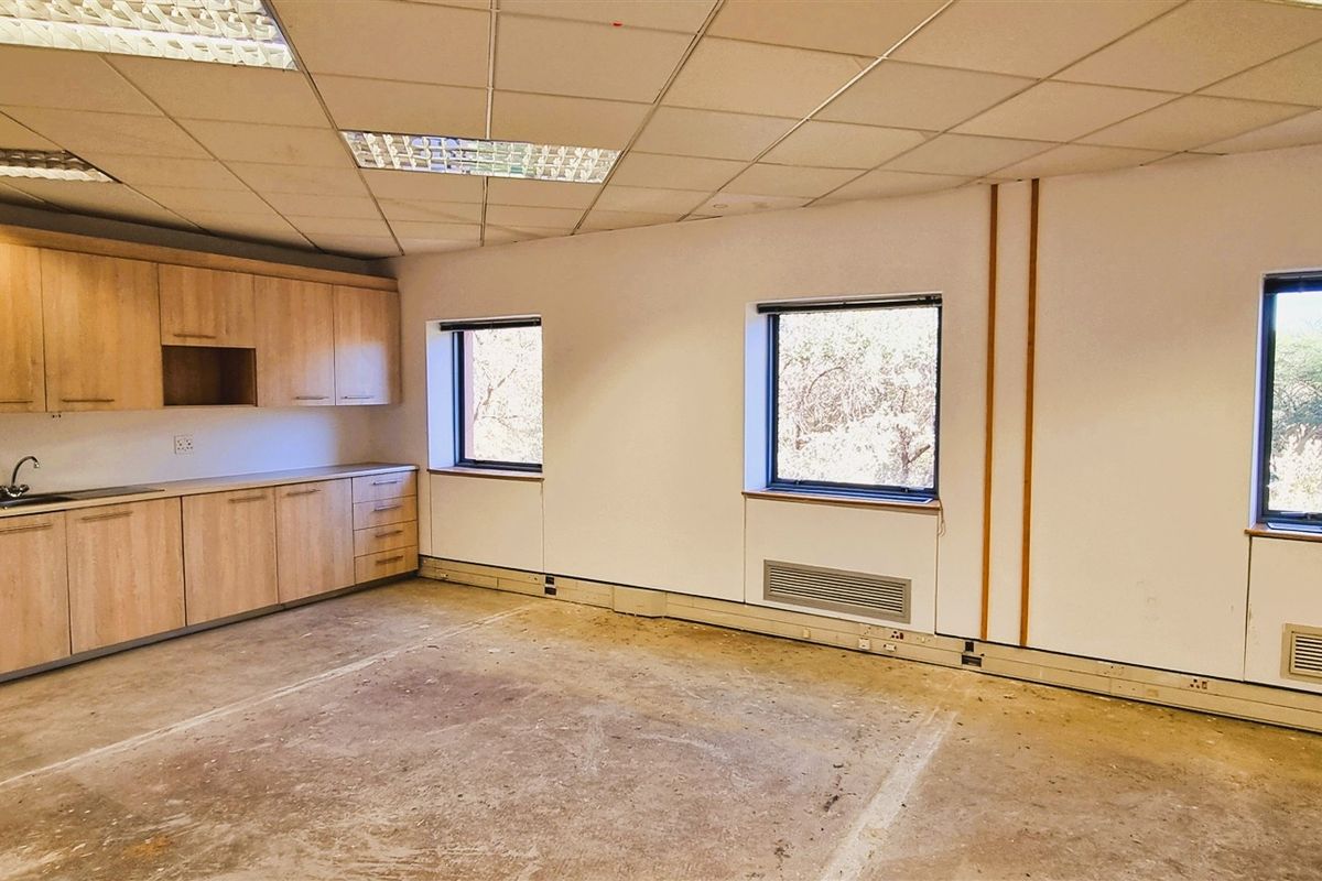 Office space to let in The Woodlands Office Park Woodmead - Photo 3