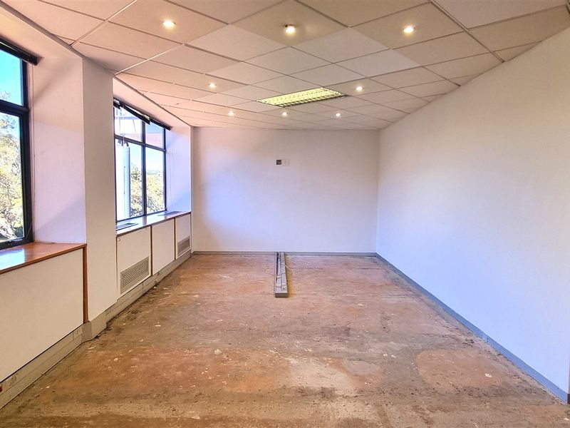 Office space to let in The Woodlands Office Park Woodmead - Photo 7