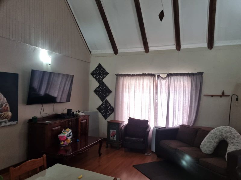 Waterkloof AH, Rustenburg! Your Dream Farm with ample potential - Photo 10