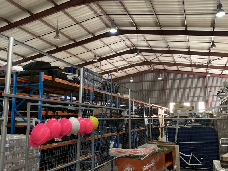 Warehouse to let in Linbro Park - Photo 9