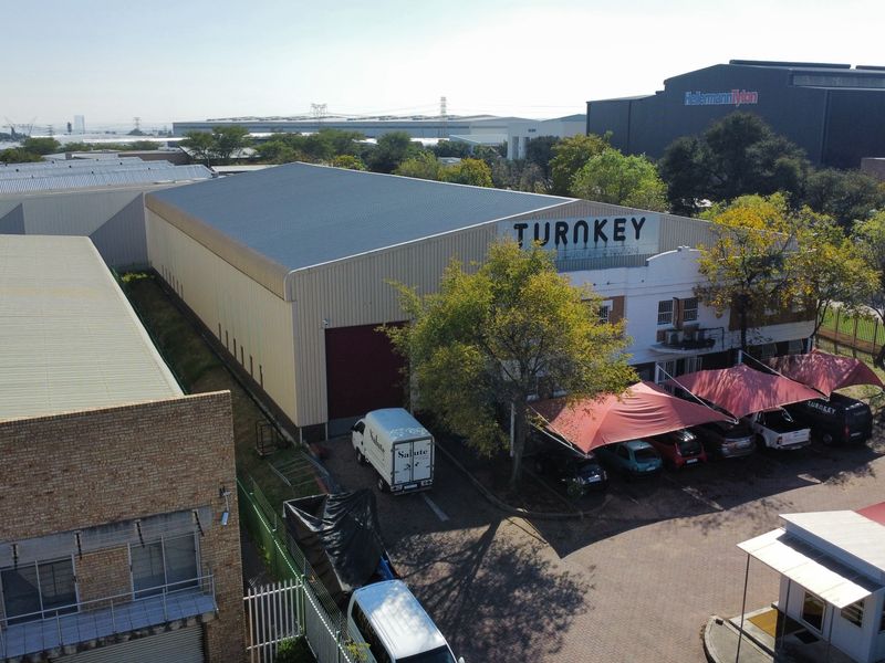 Warehouse to let in Linbro Park - Photo 6