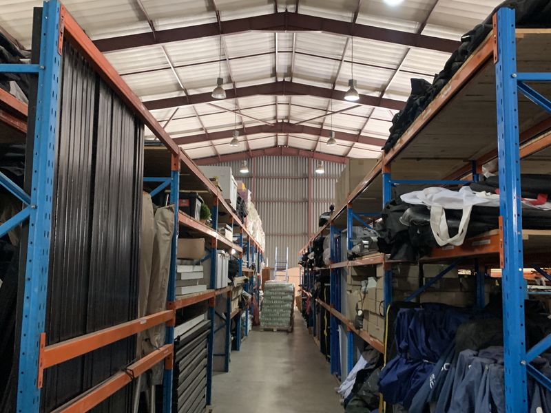 Warehouse to let in Linbro Park - Photo 10