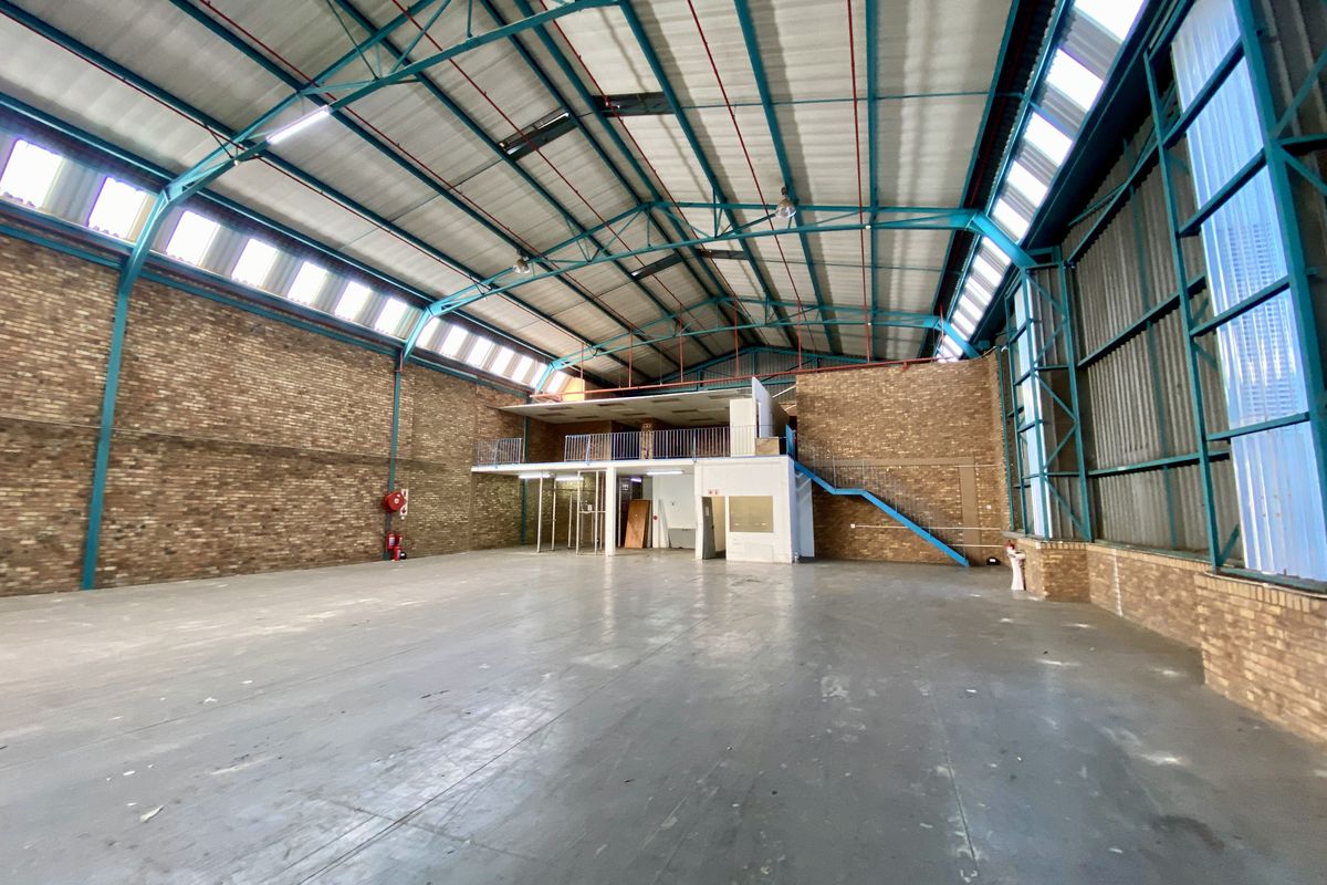 1,841m2 Logistics & Distribution Warehouse To Let in Randjespark, Midrand - Photo 3