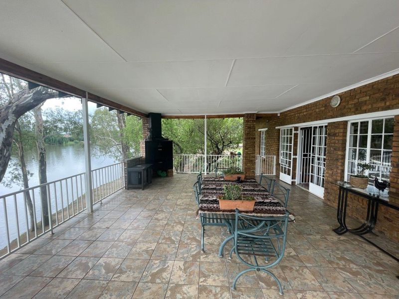 Off-the-Grid Riverside Retreat on the Vaal - Photo 6