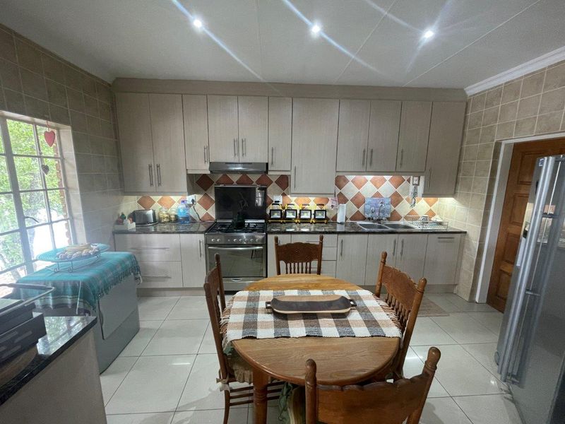 Off-the-Grid Riverside Retreat on the Vaal - Photo 7