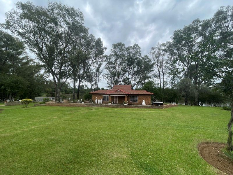 Off-the-Grid Riverside Retreat on the Vaal - Photo 4