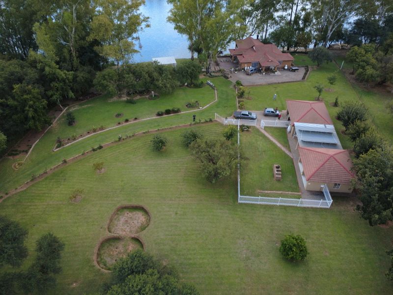 Off-the-Grid Riverside Retreat on the Vaal - Photo 6