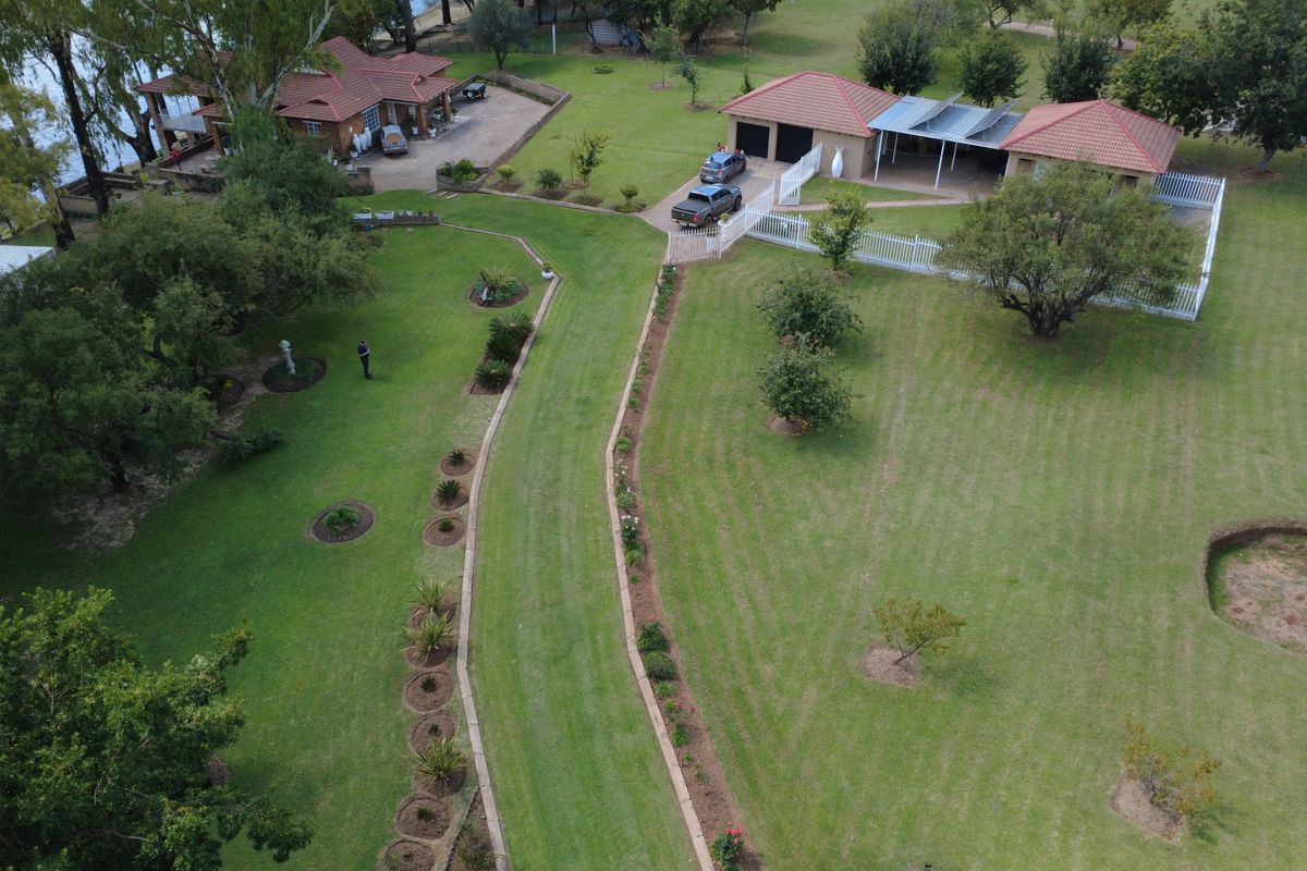 Off-the-Grid Riverside Retreat on the Vaal - Photo 2
