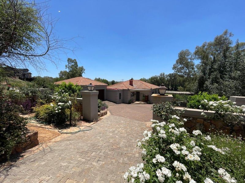 Exclusive Off-Grid Riverside Retreat - Photo 2