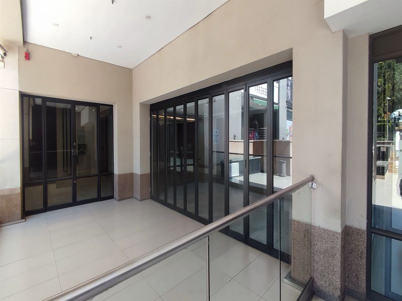 Office space to let in Rosebank - Photo 6