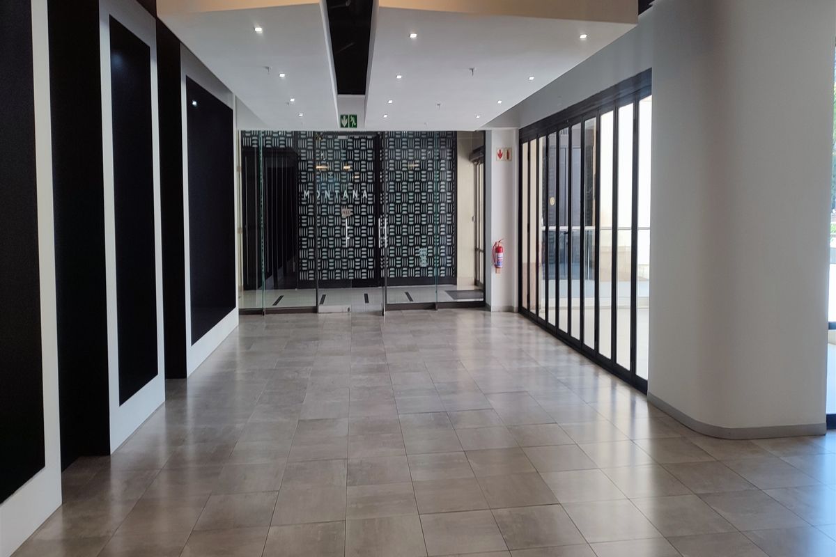 Office space to let in Rosebank - Photo 3