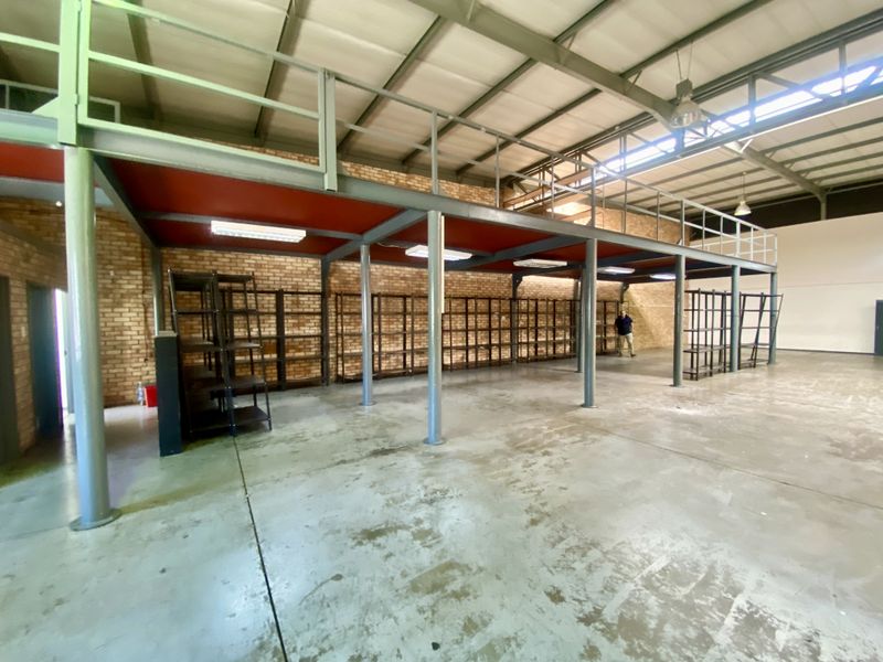 Industrial Warehouse TO LET in Grand Central, Midrand - Photo 4