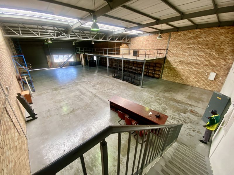 Industrial Warehouse TO LET in Grand Central, Midrand - Photo 2
