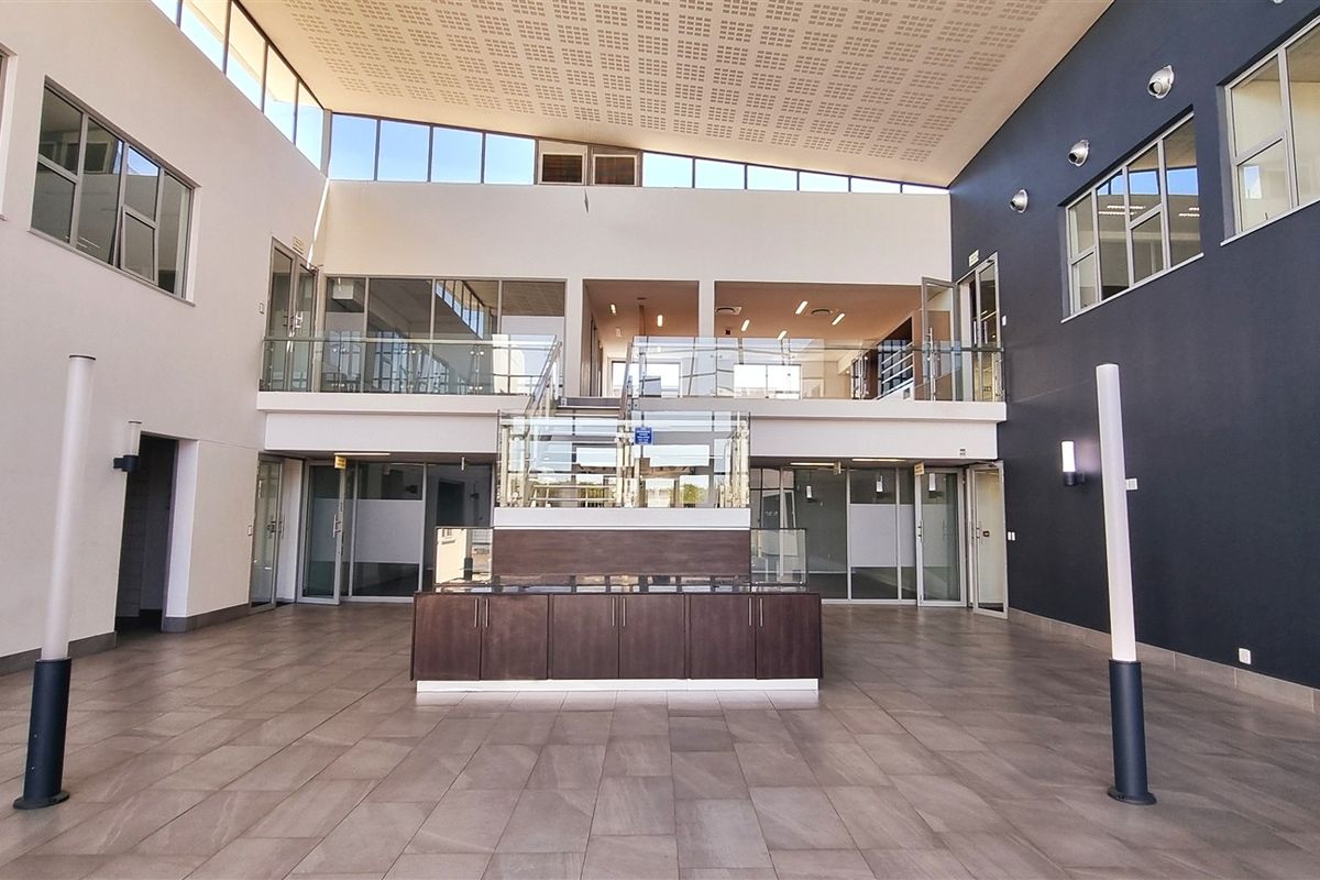 Freestanding Building to let in Woodmead North - Photo 2