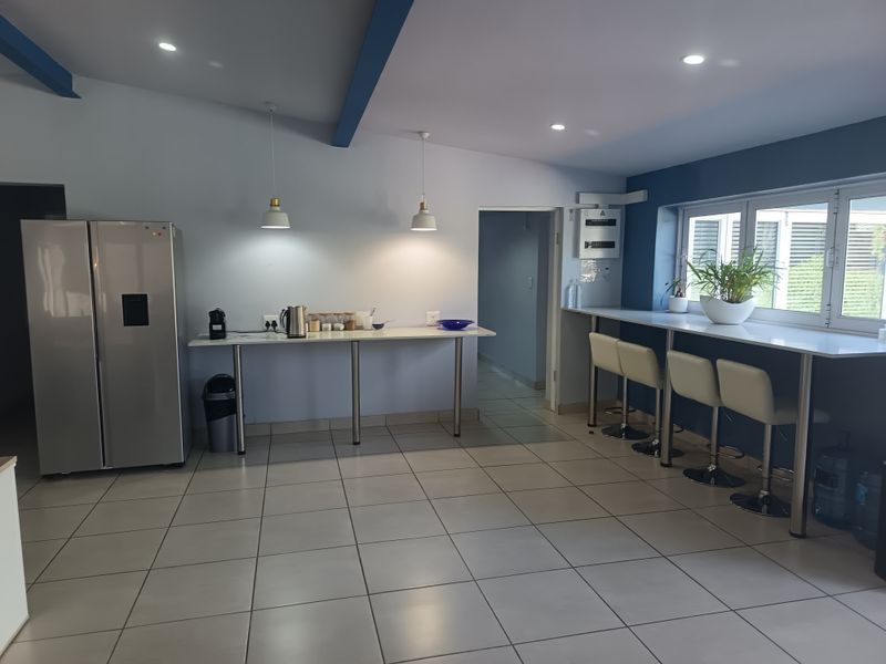 400m2 Zoned Office Building For Sale in Blairgowrie, Randburg - Photo 3