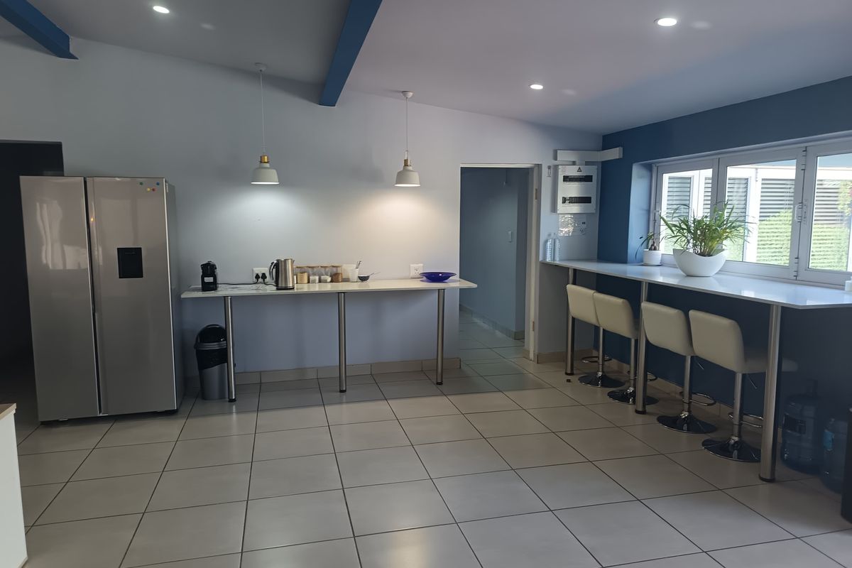 400m2 Zoned Office Building For Sale in Blairgowrie, Randburg - Photo 3