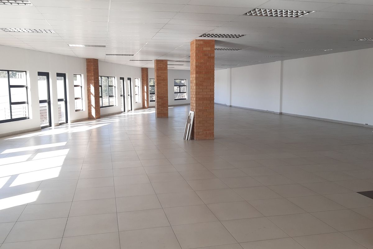 Warehouse for sale in Linbro Park - Photo 5