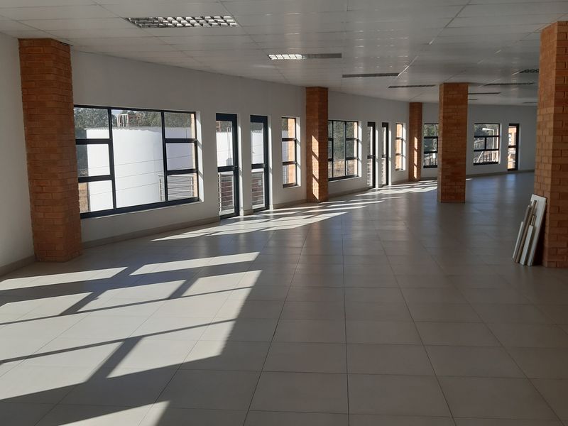 Warehouse for sale in Linbro Park - Photo 8