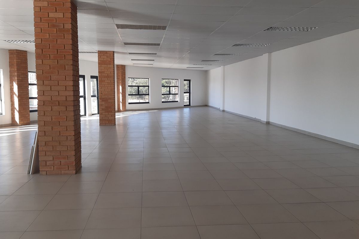 Warehouse for sale in Linbro Park - Photo 4