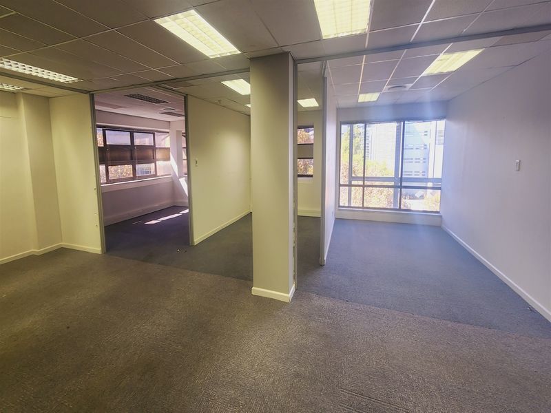 Offices to let in Sandown, Sandton - Photo 10