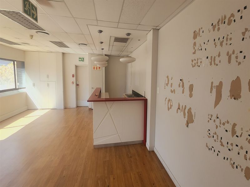 Offices to let in Sandown, Sandton - Photo 6