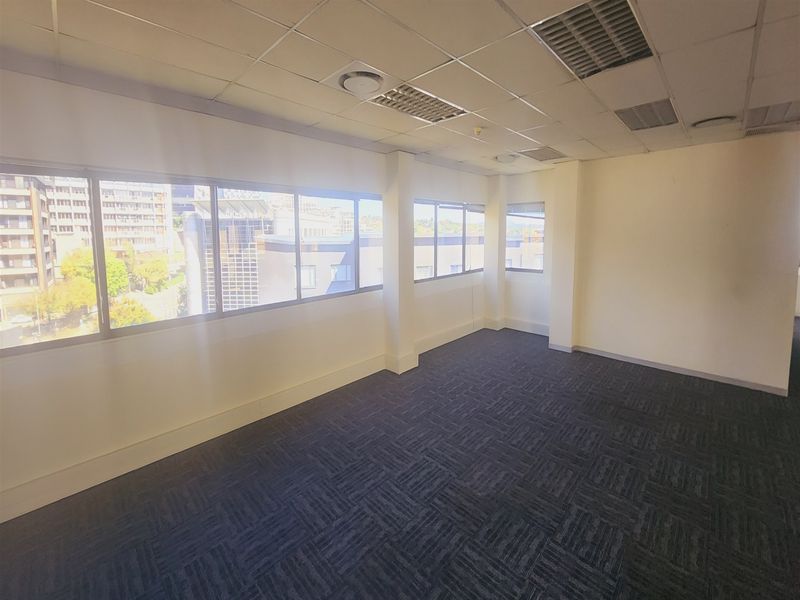 Offices to let in Sandown, Sandton - Photo 8