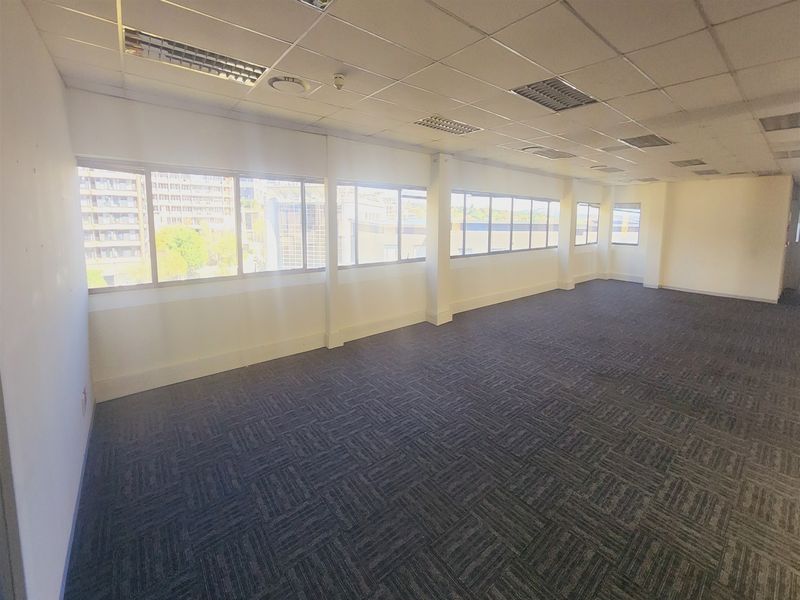 Offices to let in Sandown, Sandton - Photo 6