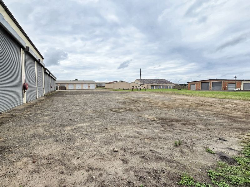 Established Investment Opportunity Exclusive to Harcourts Zululand!! - Photo 1
