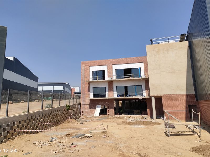 7731m2  Warehouse  - TO LEASE - Photo 7