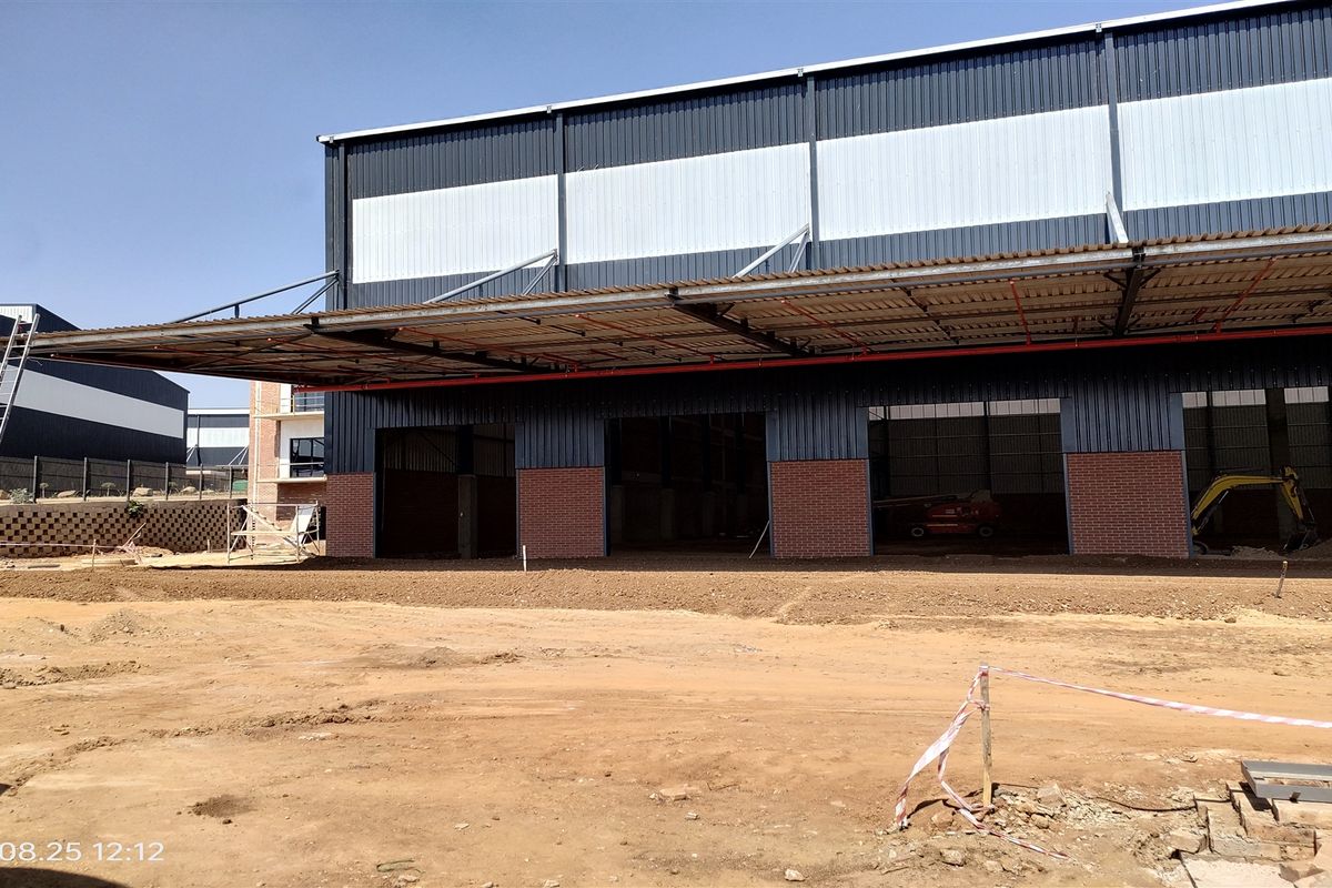 7731m2  Warehouse  - TO LEASE - Photo 5