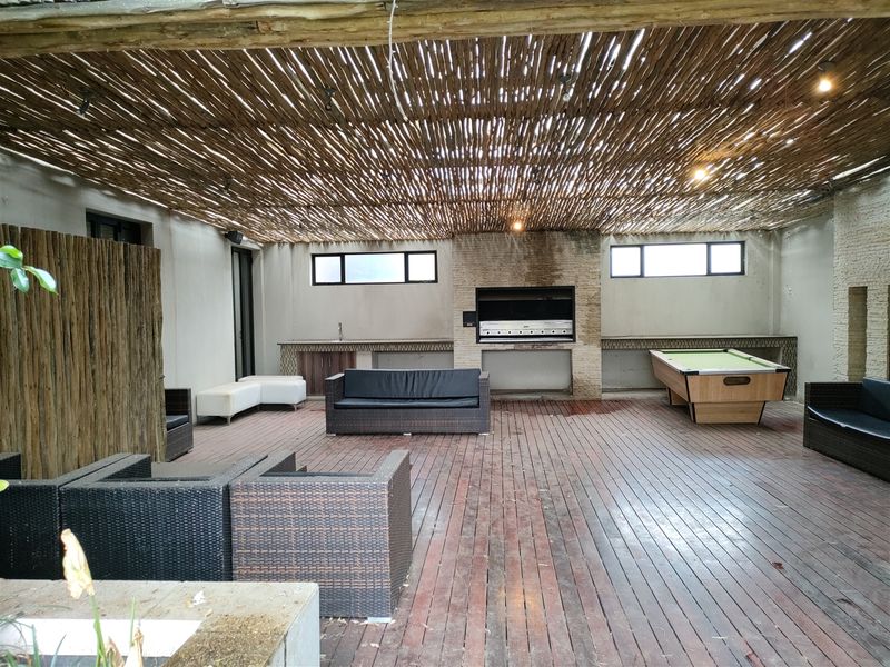 2798m2  Warehouse  - TO LEASE - Photo 10