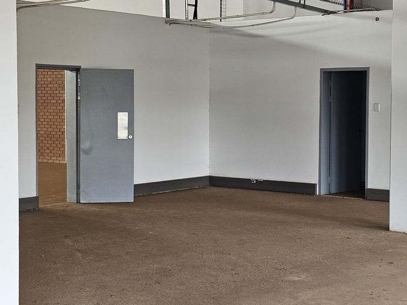 Boost Efficiency with Our Strategically Located Warehouses - Photo 9