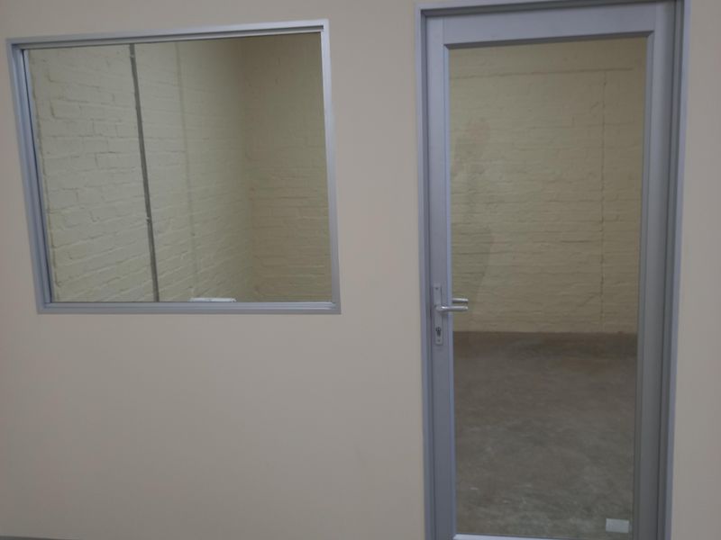 Comercial property in Halway house - Photo 8