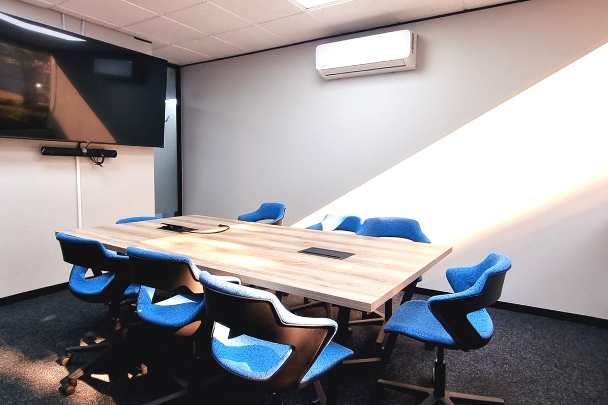 Furnished Offices to let in Woodmead - Photo 3