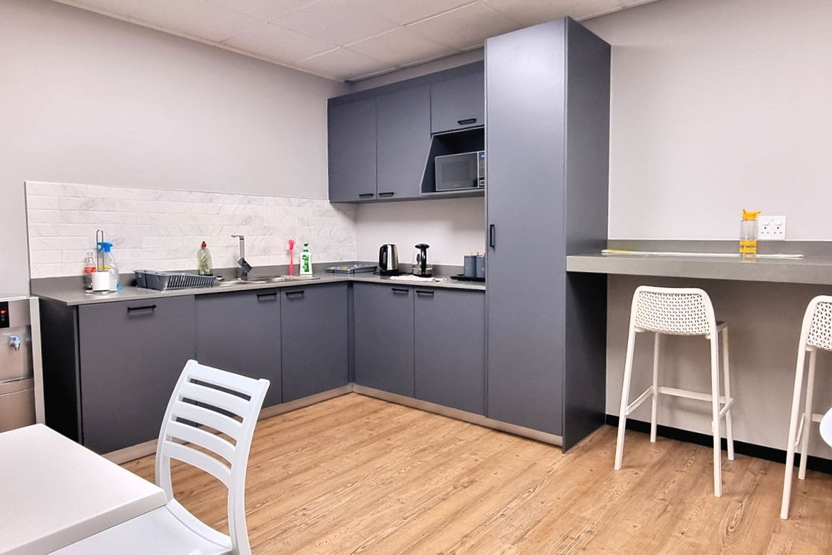 Furnished Offices to let in Woodmead - Photo 4