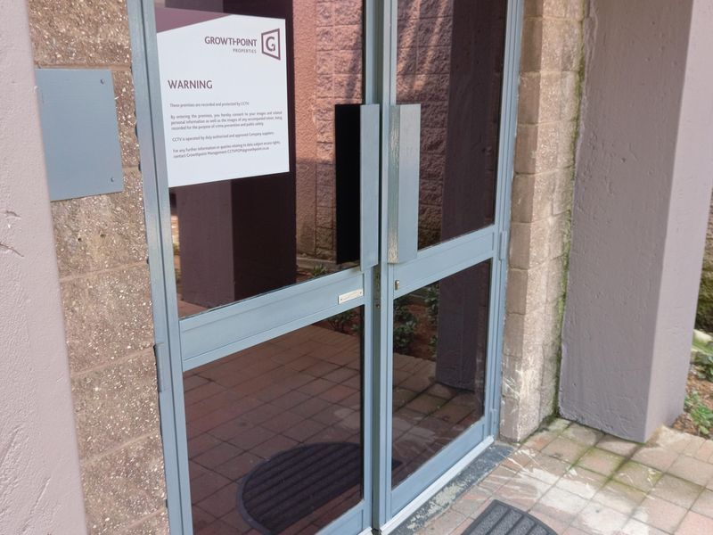 Premium 302 m2 Office Space to Rent in Randjespark – Central Park, Midrand - Photo 2