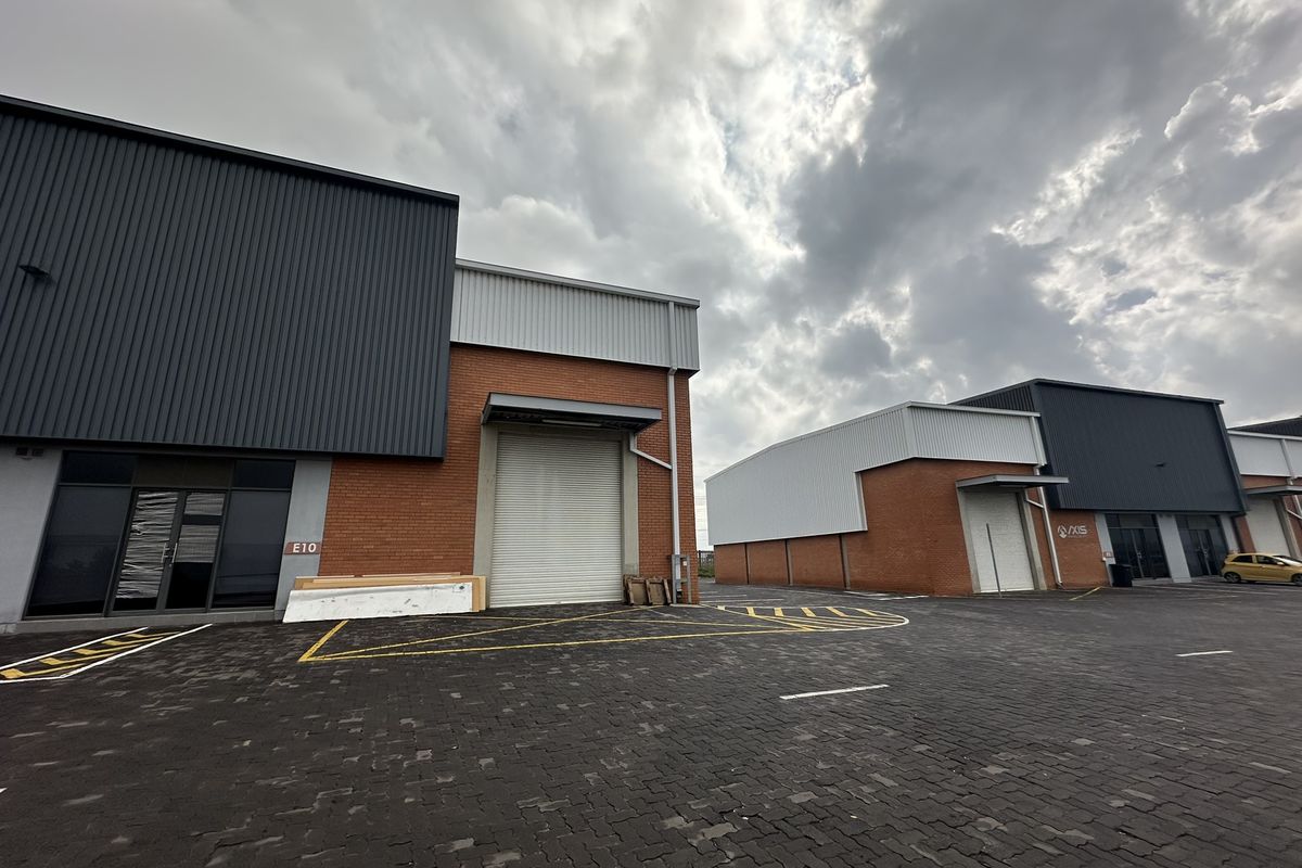 Rent direct from landlord! On Promotion! 401m2 Warehouse To Let – Longlake Edge - Photo 4