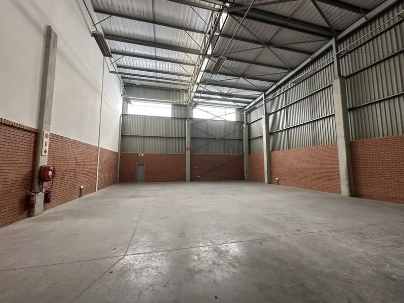 Rent direct from landlord! On Promotion! 401m2 Warehouse To Let – Longlake Edge - Photo 5