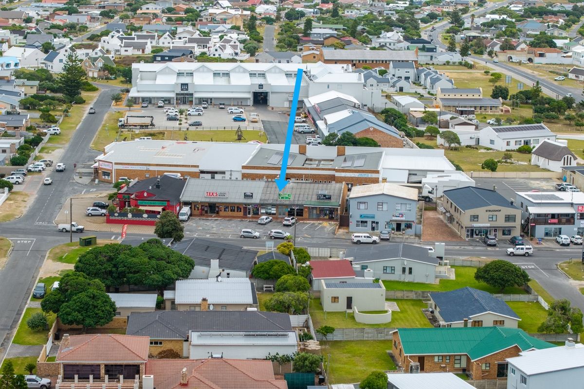 Prime Commercial Building for Sale in the Heart of Struisbaai - Photo 5