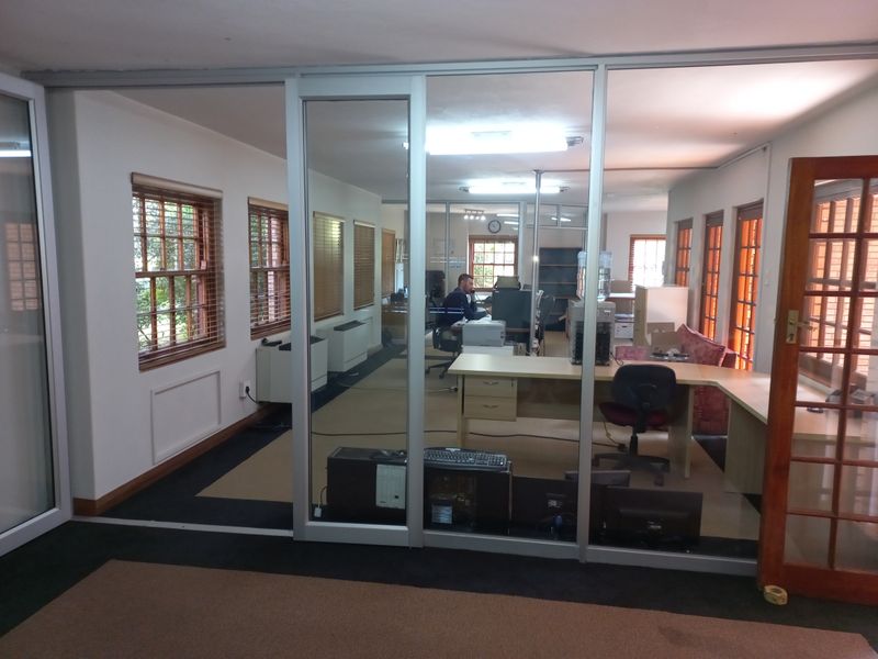 Spectacular ground floor unit available in Lyttelton for your business - Photo 2