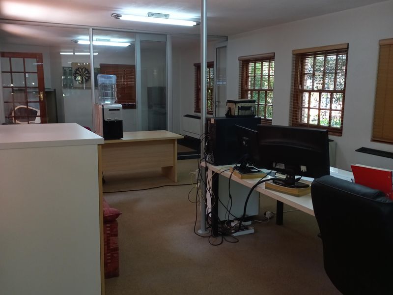 Spectacular ground floor unit available in Lyttelton for your business - Photo 5