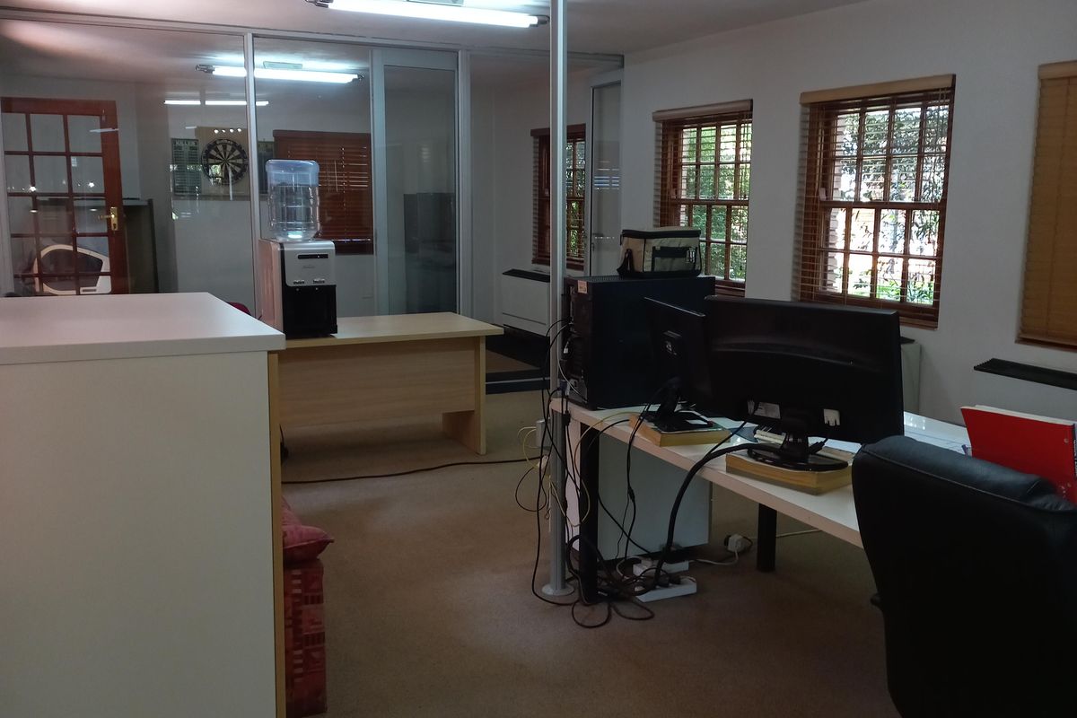 Spectacular ground floor unit available in Lyttelton for your business - Photo 5