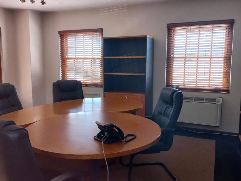 Spectacular ground floor unit available in Lyttelton for your business - Photo 6