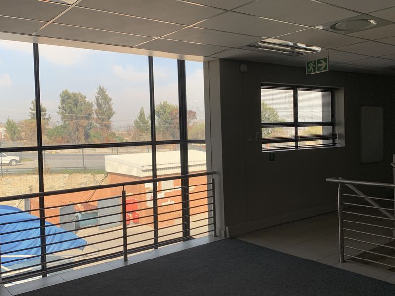 Warehouse  to LET in Linbro Park - Photo 8