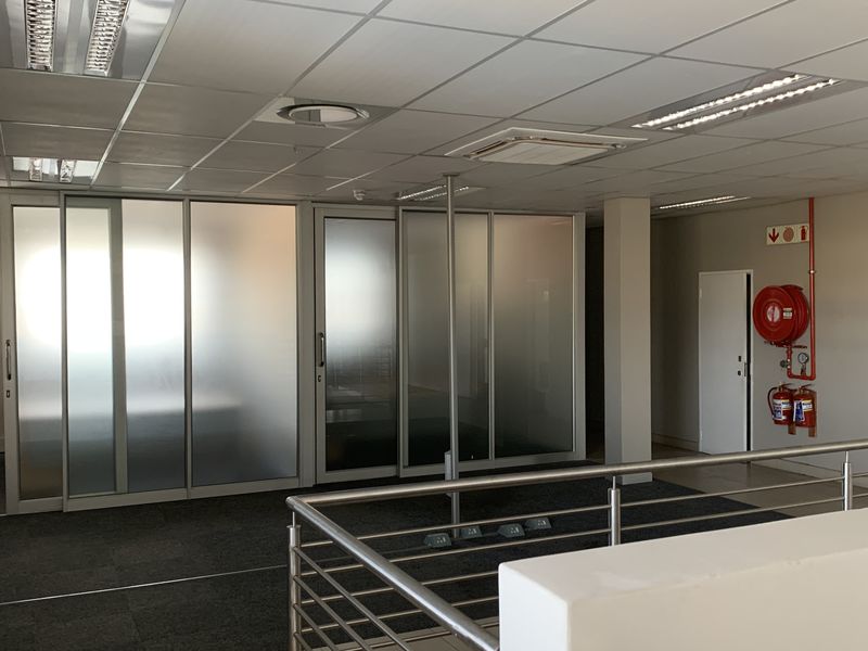 Warehouse  to LET in Linbro Park - Photo 7