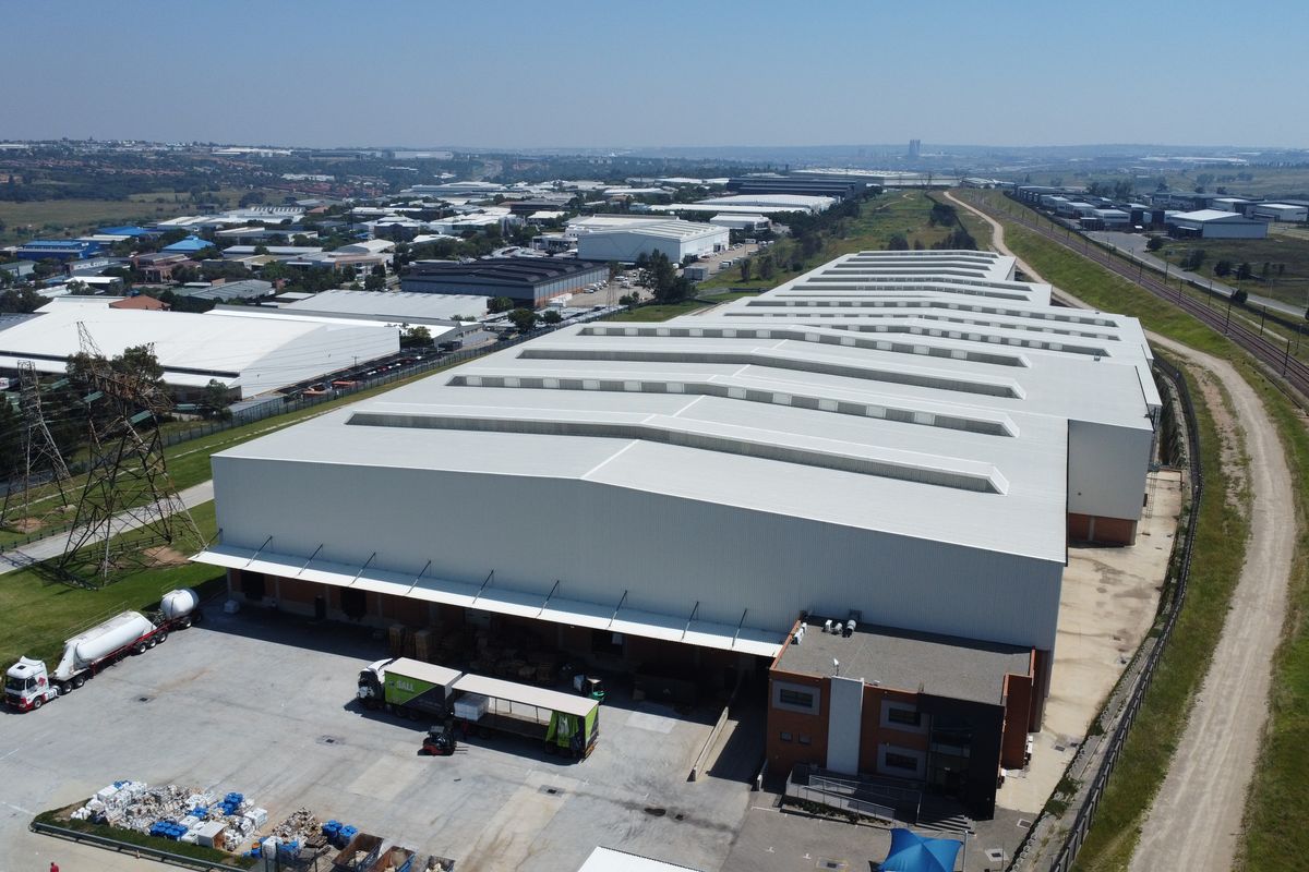 Warehouse  to LET in Linbro Park - Photo 3