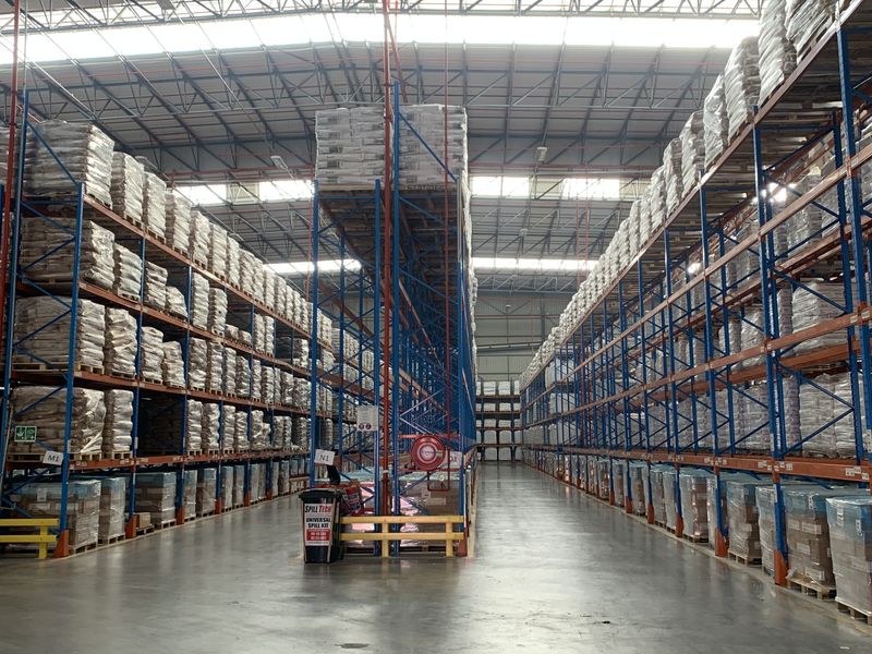 Warehouse  to LET in Linbro Park - Photo 2