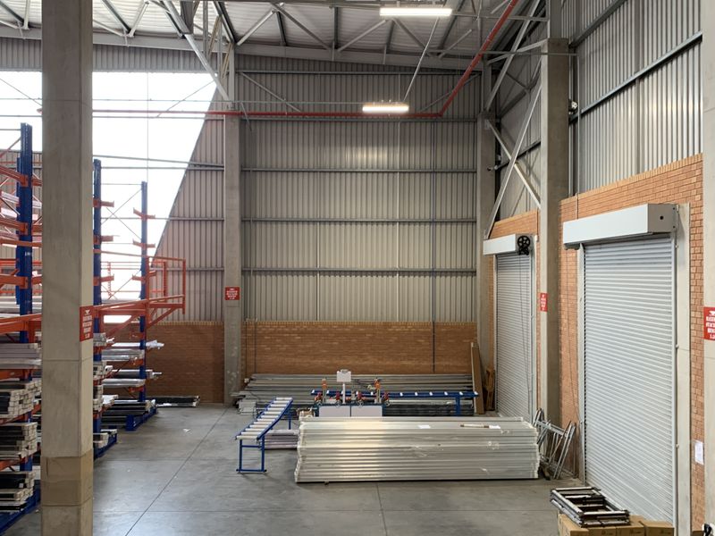 Warehouse to let in Longlake - Photo 9